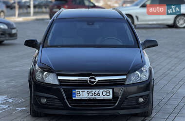 Універсал Opel Astra 2006 в Черкасах