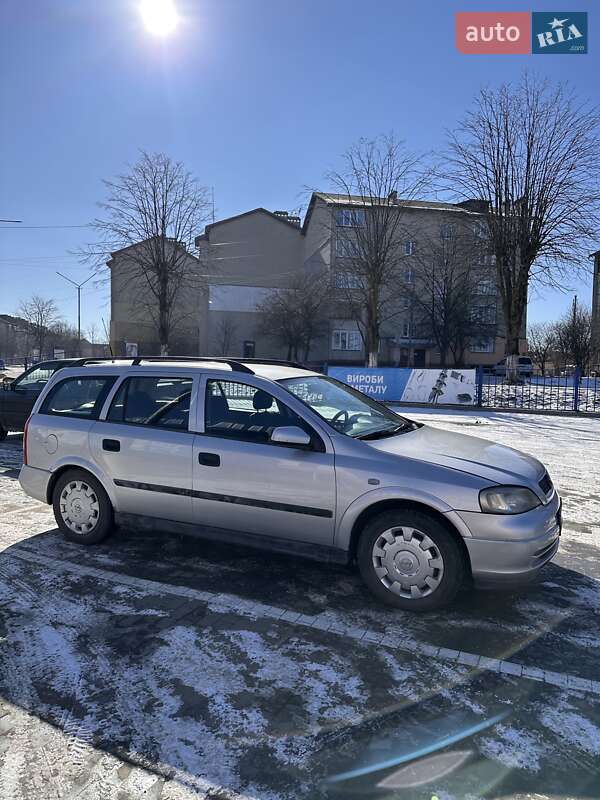 Универсал Opel Astra 2000 в Долине