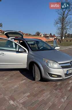 Универсал Opel Astra 2008 в 