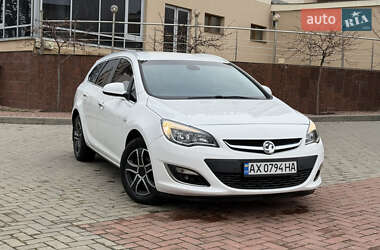 Opel Astra 2012