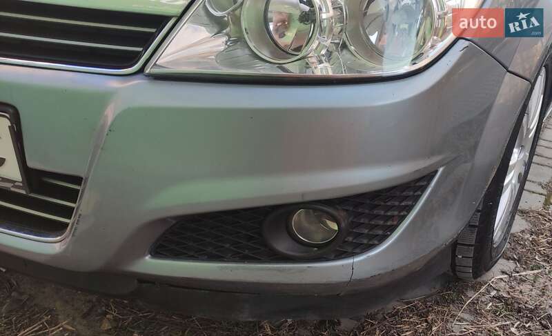 Универсал Opel Astra 2009 в Ивано-Франковске