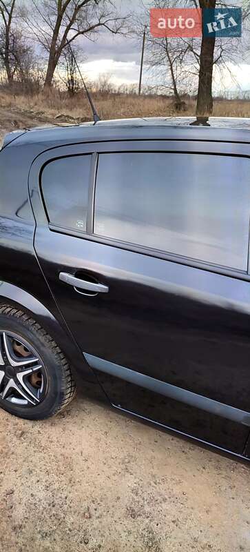 Хэтчбек Opel Astra 2006 в Броварах