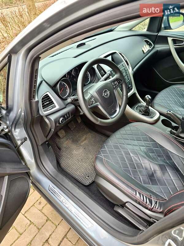 Хетчбек Opel Astra 2010 в Луцьку