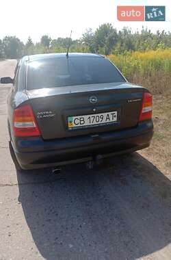Седан Opel Astra 2008 в Ромнах