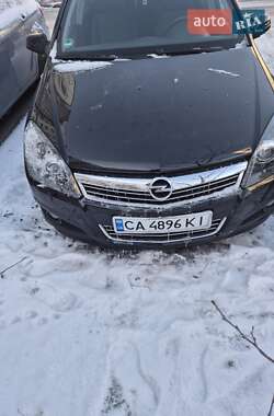 Универсал Opel Astra 2008 в Черкассах