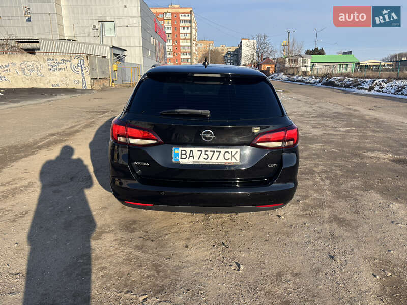 Универсал Opel Astra 2017 в Александрие