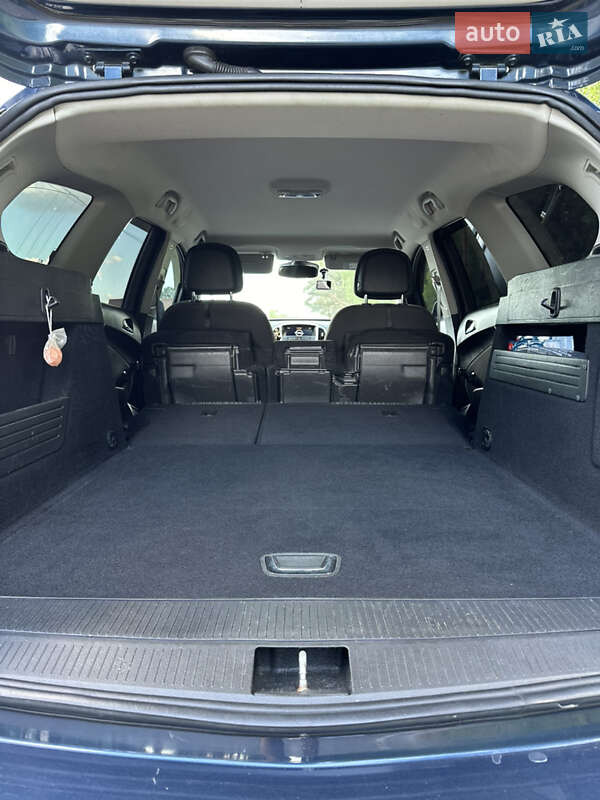 Универсал Opel Astra 2011 в Рокитном