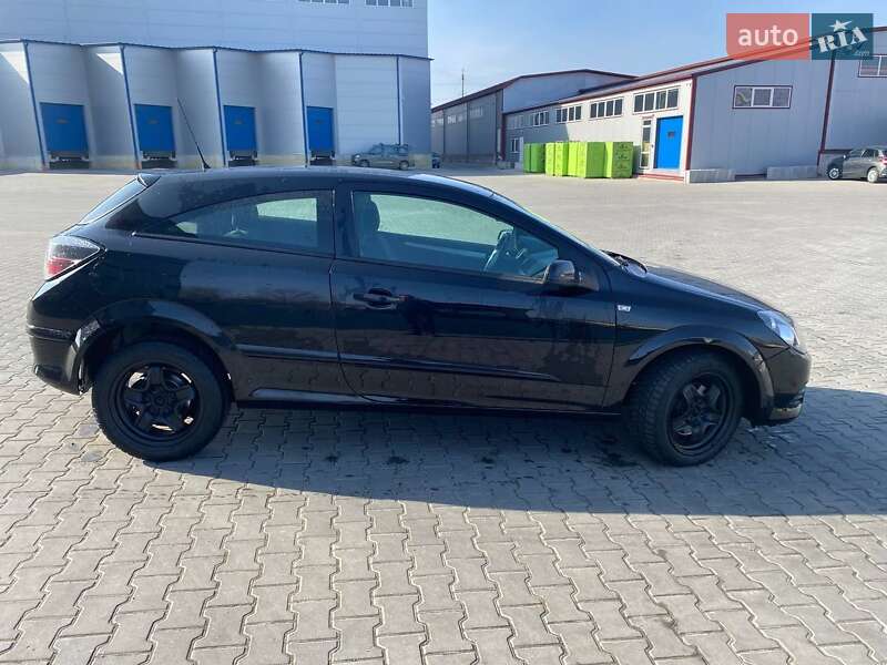 Хэтчбек Opel Astra 2007 в Львове