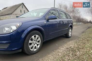 Універсал Opel Astra 2005 в Новомосковську