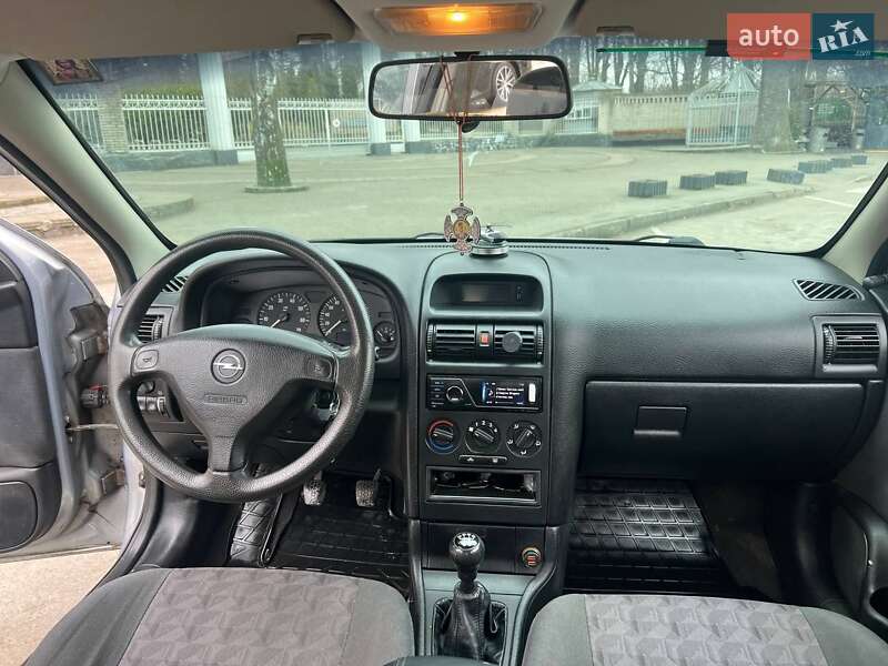 Хэтчбек Opel Astra 2002 в Виннице