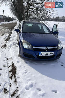 Универсал Opel Astra 2006 в Чутове