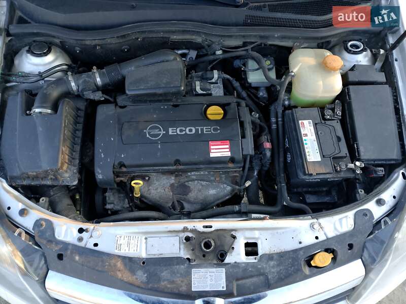 Универсал Opel Astra 2006 в Барановке