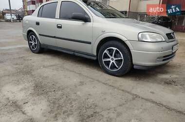 Седан Opel Astra 2006 в Кам'янець-Подільському