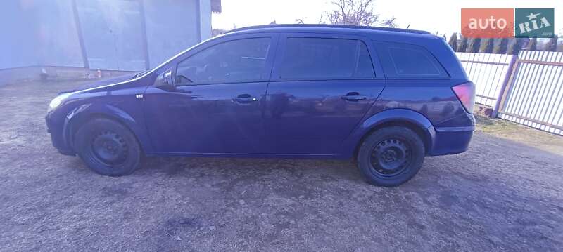 Универсал Opel Astra 2006 в Ивано-Франковске
