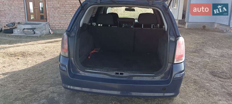 Универсал Opel Astra 2006 в Ивано-Франковске