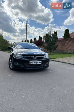 Хетчбек Opel Astra 2005 в Рівному