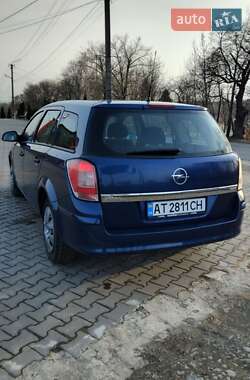 Універсал Opel Astra 2010 в 