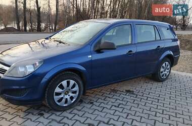 Універсал Opel Astra 2010 в 