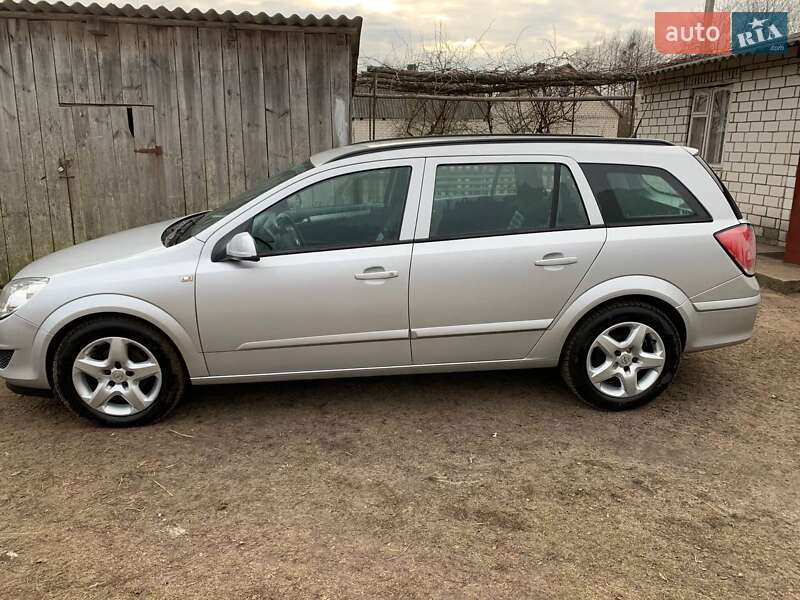 Универсал Opel Astra 2008 в 