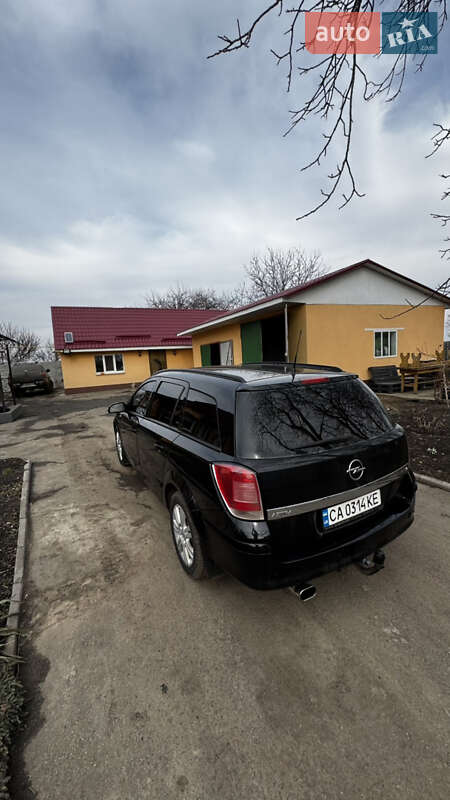 Універсал Opel Astra 2006 в В’язівоку