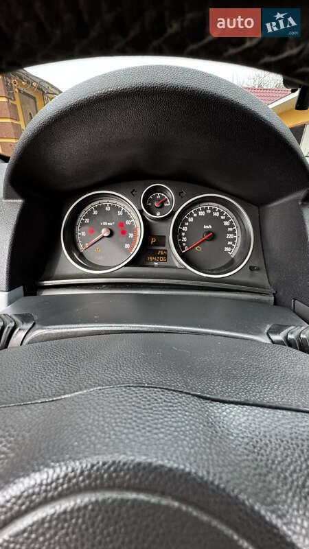 Універсал Opel Astra 2006 в В’язівоку