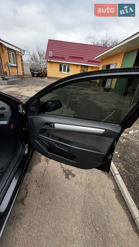 Універсал Opel Astra 2006 в В’язівоку
