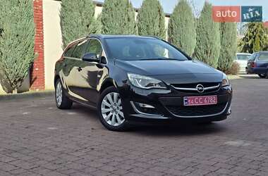 Универсал Opel Astra 2015 в Стрые