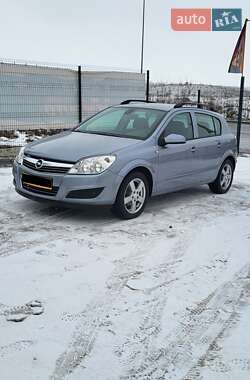 Универсал Opel Astra 2007 в Казатине