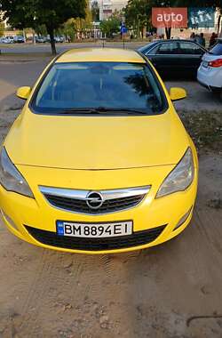 Универсал Opel Astra 2011 в Сумах