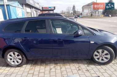 Универсал Opel Astra 2013 в Дрогобыче