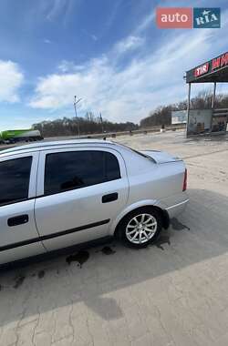 Седан Opel Astra 2003 в 