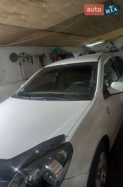 Универсал Opel Astra 2010 в 