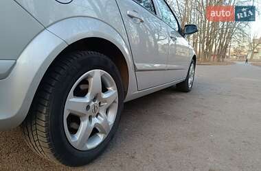 Хетчбек Opel Astra 2007 в Києві