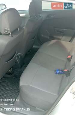 Хэтчбек Opel Astra 2008 в 