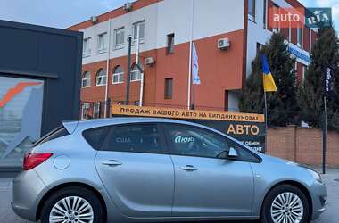 Хэтчбек Opel Astra 2015 в Виннице