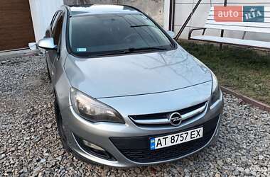 Універсал Opel Astra 2015 в Івано-Франківську