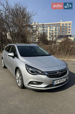 Универсал Opel Astra 2016 в Чернигове