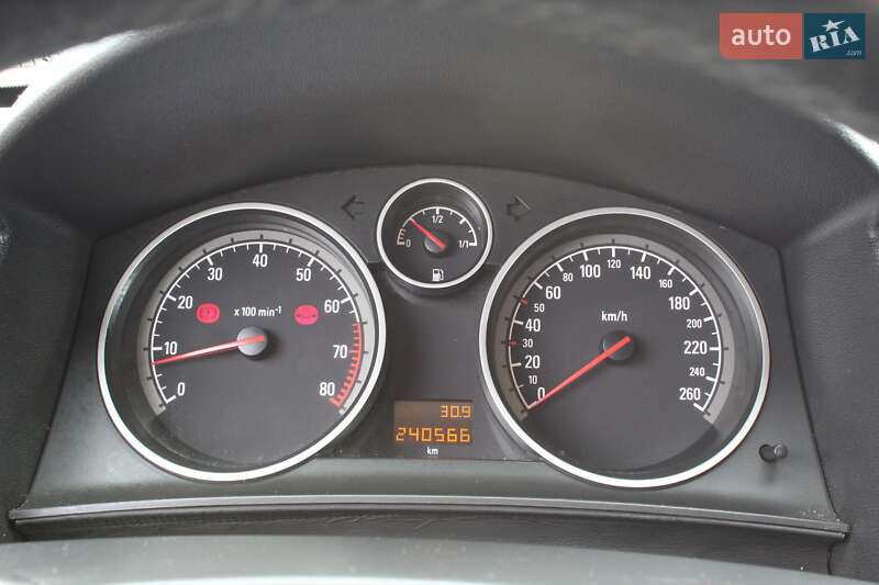 Универсал Opel Astra 2006 в Дрогобыче