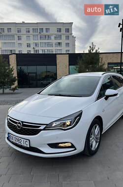 Универсал Opel Astra 2017 в Хмельницком