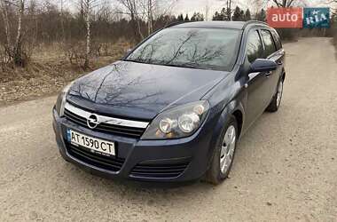 Универсал Opel Astra 2006 в Калуше