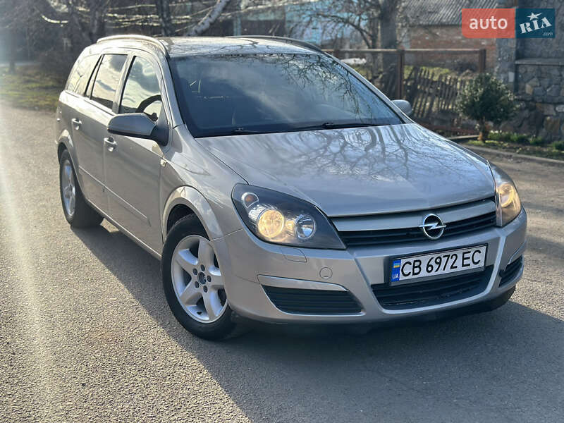 Універсал Opel Astra 2005 в Новому Бузі