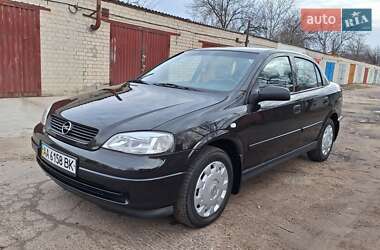 Седан Opel Astra 2007 в Смілі