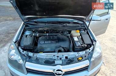 Универсал Opel Astra 2006 в 