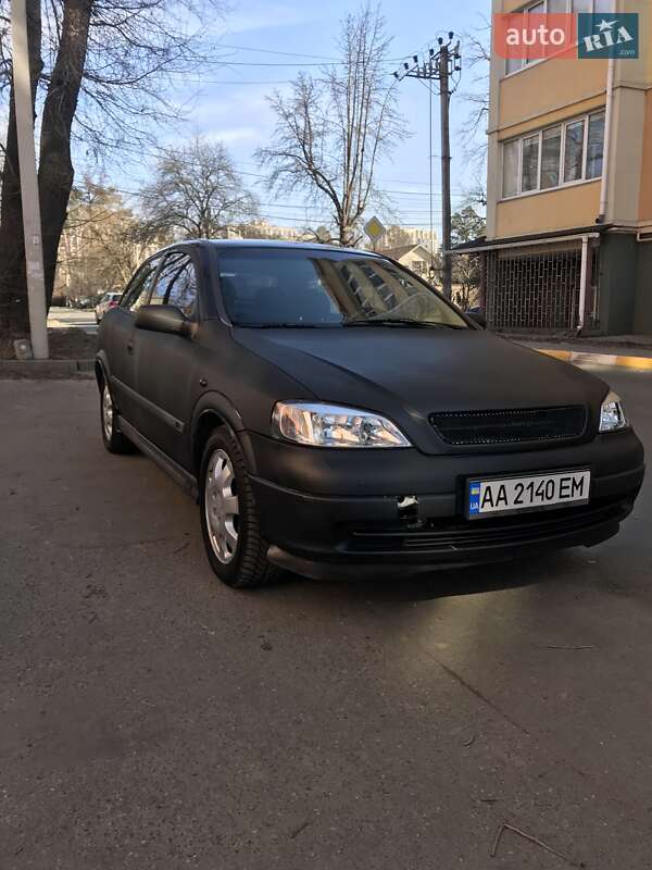 Хетчбек Opel Astra 1998 в Ірпені