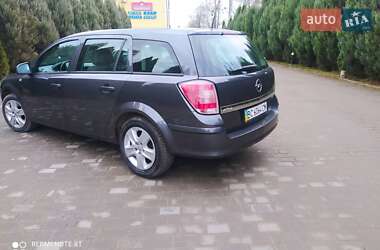 Универсал Opel Astra 2011 в 