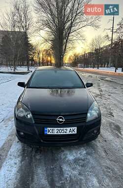 Хетчбек Opel Astra 2004 в 