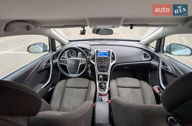 Универсал Opel Astra 2014 в 
