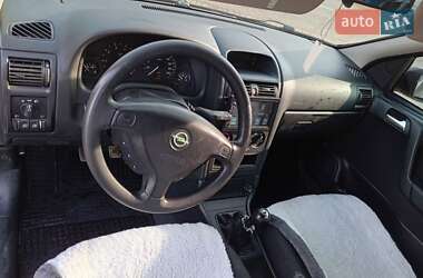Седан Opel Astra 1998 в 