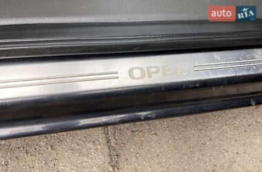 Универсал Opel Astra 2010 в 
