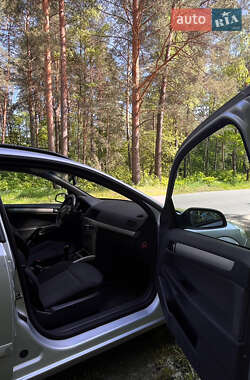 Универсал Opel Astra 2008 в 